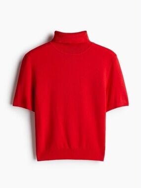 H&M Cute Red Short-Sleeve Turtleneck Sweater -Size M